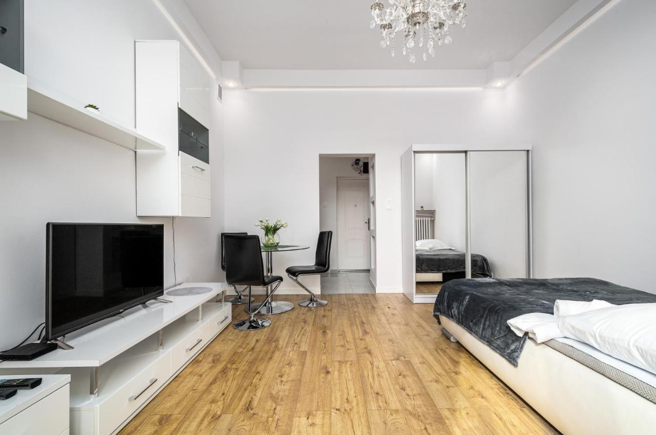 Appartamento Apart D&K Apartament Z Widokiem Na Palac Kultury I Nauki Varsavia Esterno foto